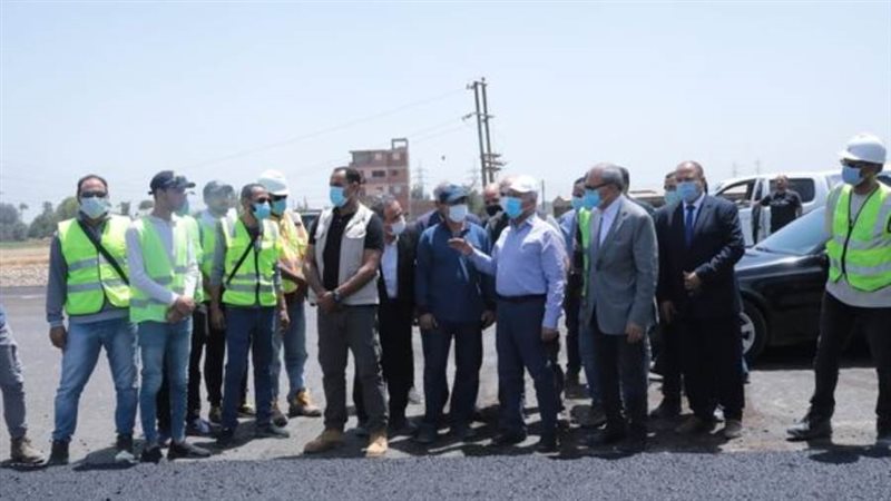 وزير النقل يتفقد