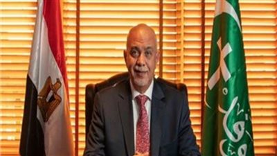 نائب الوفد يهنئ عمال مصر ويطالب بالاهتمام بالتعليم الفني