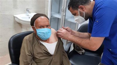 خلال الإجازات.. صحة المنيا تستقبل المواطنين للتطعيم ضد كورونا