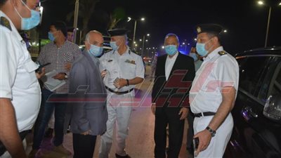 محافظ القليوبية يقود حملة لضبط المقاهي المخالفة
