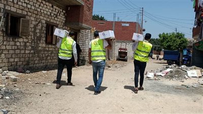 صناع الخير توزع 1000كرتونة مواد غذائية لغير القادرين بقرى البحيرة