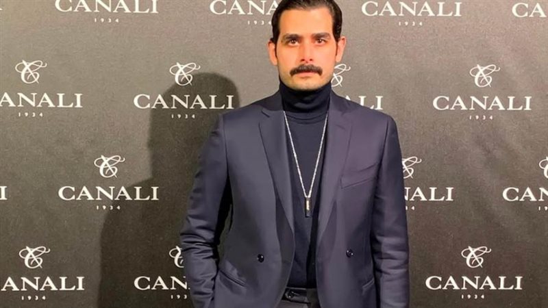 خبير الأزياء محمد