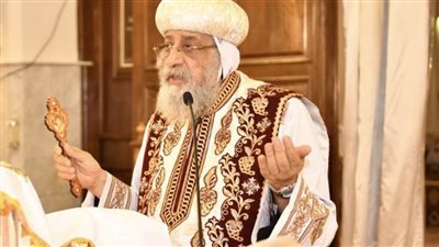 البابا تواضروس يصلي قداس 