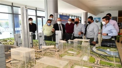 وزير الإسكان يتفقد مشروعات العاصمة الإدارية الجديدة