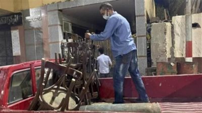 إغلاق 4 محال ومقاهٍ ومصادرة 182 من المضبوطات بحي غرب سوهاج