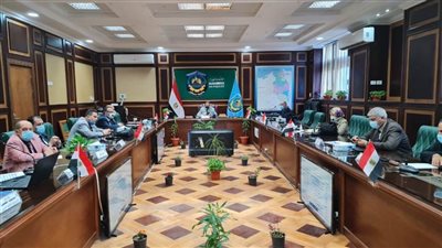 إطلاق منصة إلكترونية وعمل ورش يومية لمتابعة بنوك الأسئلة بجامعة دمنهور 