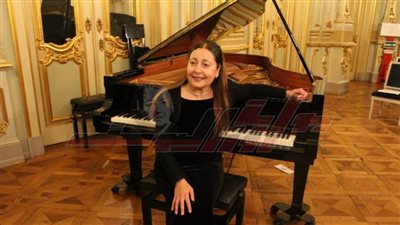 مشيرة عيسى ومواهب واعدة على المسرح الكبير بالأوبرا 