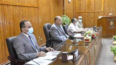 محافظ أسيوط يوجه بتكثيف حملات التعقيم والنظافة  