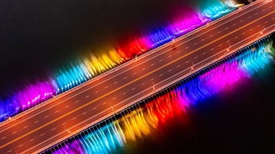 شاهد بالصور أطول نافورة راقصة على جسر بالصين