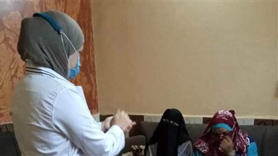 . فرق طبيه بالمنيا تنظم زيارات منزليه لتوعية المواطنين بمواجهة كورونا