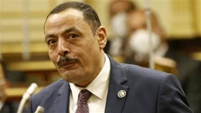 برلماني يطالب الحكومة بسرعة تعيين الـ36 ألف معلم قبل بداية العام الدراسي