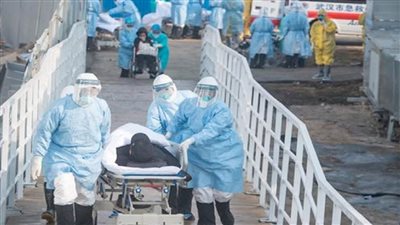 أمريكا تعتزم تخفيف قيود التباعد وأقنعة الوجه مع استمرار حملة التطعيمات