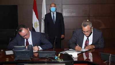 وزير النقل يشهد توقيع مذكرة تفاهم  بين جهاز تنظيم النقل البري الداخلي والدولي وتحالف  ( BRT RR)