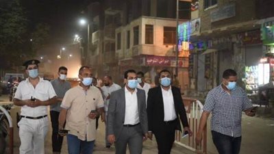 نائب محافظ قنا يؤكد التزام أصحاب المحلات بقرار الإغلاق في المواعيد المقررة