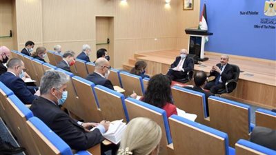 رئيس وزراء فلسطين يدعو العالم للتحرك فورا لوقف انتهاكات الاحتلال الإسرائيلي بالقدس