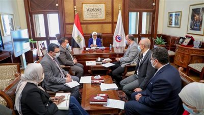 وزيرة الصحة توجه بحوافز مالية وإدارية للأطباء ببرنامج الزمالة المصرية