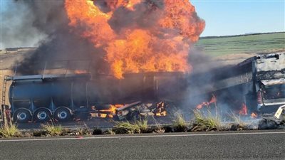 جنوب إفريقيا.. مصرع 7 أشخاص وإصابة 30 آخرين بحادث سير