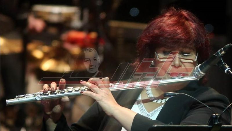 الفنانة الدكتورة