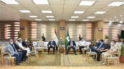 مدير الأمن وأعضاء مجلسي النواب والشيوخ يهنئون محافظ الشرقية بعيد الفطر 