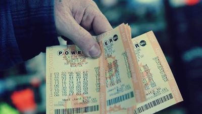 ورقة يانصيب فائزة بمبلغ ٢٦ مليون دولار غسلت في الغسالة