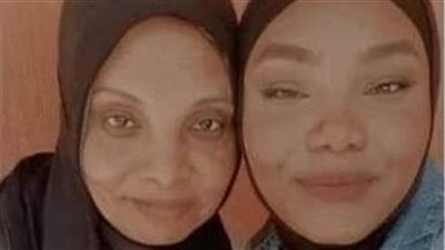 بركة من الدماء.. يقتل عمته ونجلتها لسرقتها بـ15 مايو