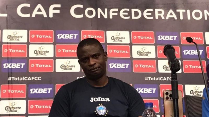 فاتي أوستو المدير