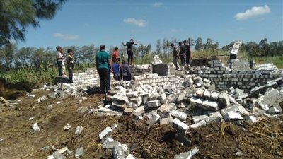 إزالة 10 حالات تعدٍ على الأراضى الزراعية بالبحيرة