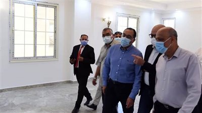 وزير الإسكان: إنشاء ١١٤٩ فيللا بالمنصورة الجديد.. وإنجاز ٩٨٪ من الكورنيش