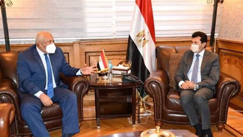 وزير الرياضة ومحافظ