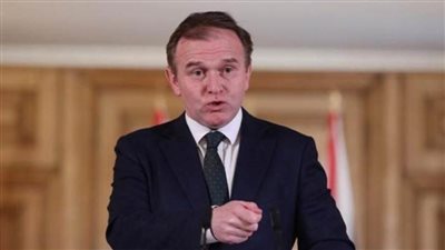 وزير بريطاني: عمليات الإغلاق المحلية لا تزال واردة