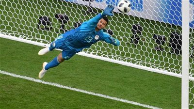 تدريبات قوية لثلاثي حراس الأهلي قبل مباراة صن داونز