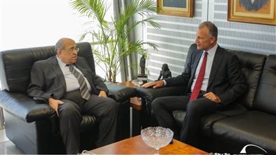 مدير مكتبة الإسكندرية يستقبل السفير الأمريكي