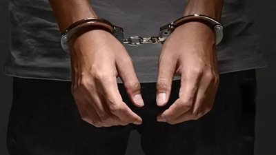 بسبب سلوكه المنحرف .. المشدد 15 عاما لأب قتل ابنه بالمطرية 