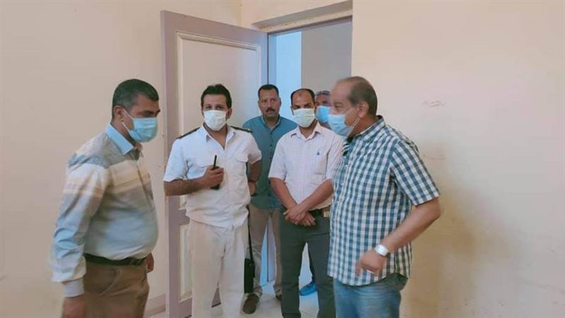 رئيس مدينة مطاي بمركز