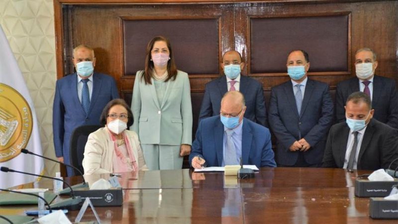 خلال توقيع الاتفاق