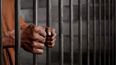 تجديد حبس المتهم بالشروع في قتل زوجته لرفعها قضية خلع ببنها