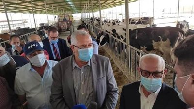 القصير: حجم المشروعات الزراعية الضخمة التي يقودها الرئيس السيسي تدعو إلى الفخر