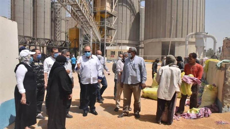 محافظ أسيوط يتفقد