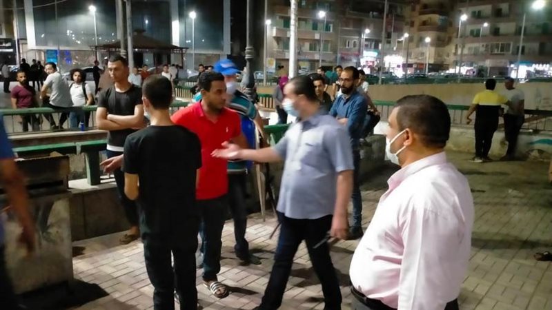 جانب من حملات الإغلاق