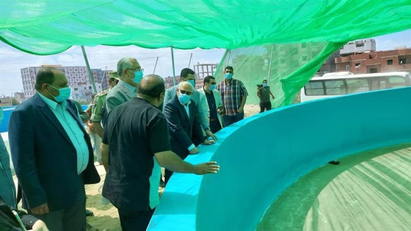 خلال تفقد المزرعة