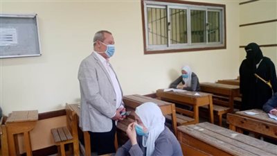 وكيل الصحة بالدقهلية يتفقد امتحانات مدارس التمريض