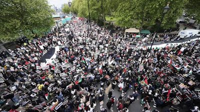 بريطانيا.. آلاف المحتجين يتظاهرون دعما للفلسطينيين 