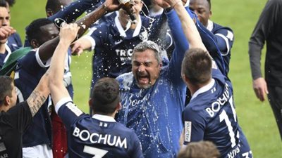 صعود بوخوم وجرويتر فورت للدوري الألماني فى الموسم المقبل