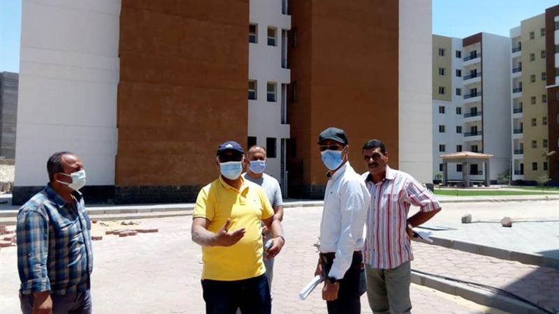 مسؤولو الإسكان