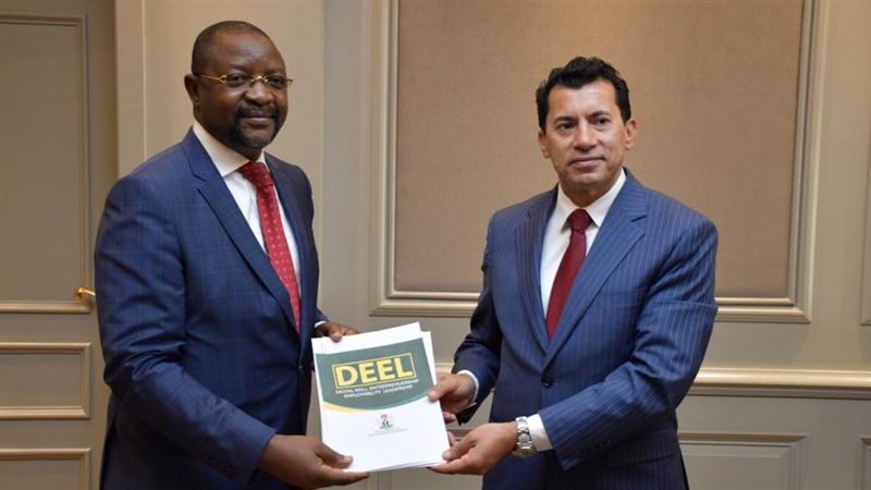 وزير الرياضة ونظيره