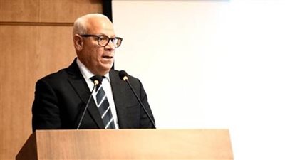 محافظ بورسعيد يستعرض آخر معدلات التنفيذ في توصيل المرافق