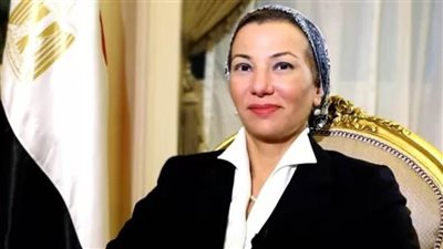 وزيرة البيئة أمام 
