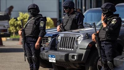 الداخلية: ضبط عنصر إجرامي بحوزته 150 طربة حشيش قبل ترويجها بالسويس