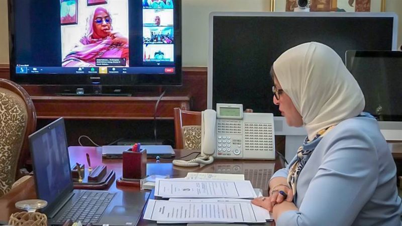 اجتماع وزيرة الصحة