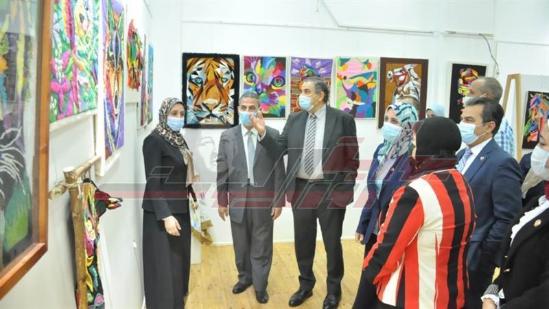 معرض الفن التشكيلي